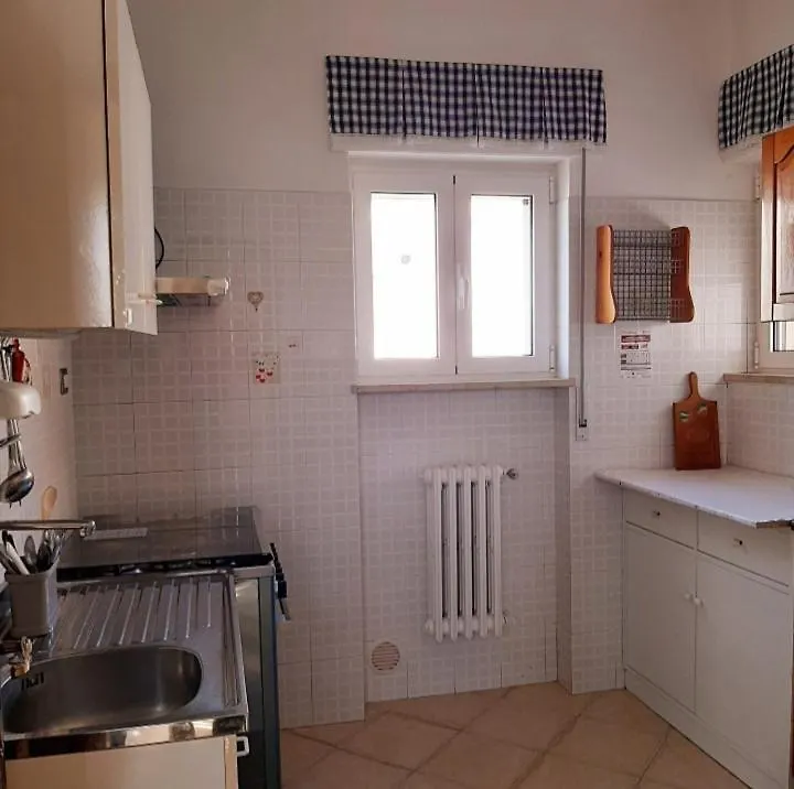 Eden House Apartment Bari 0*,