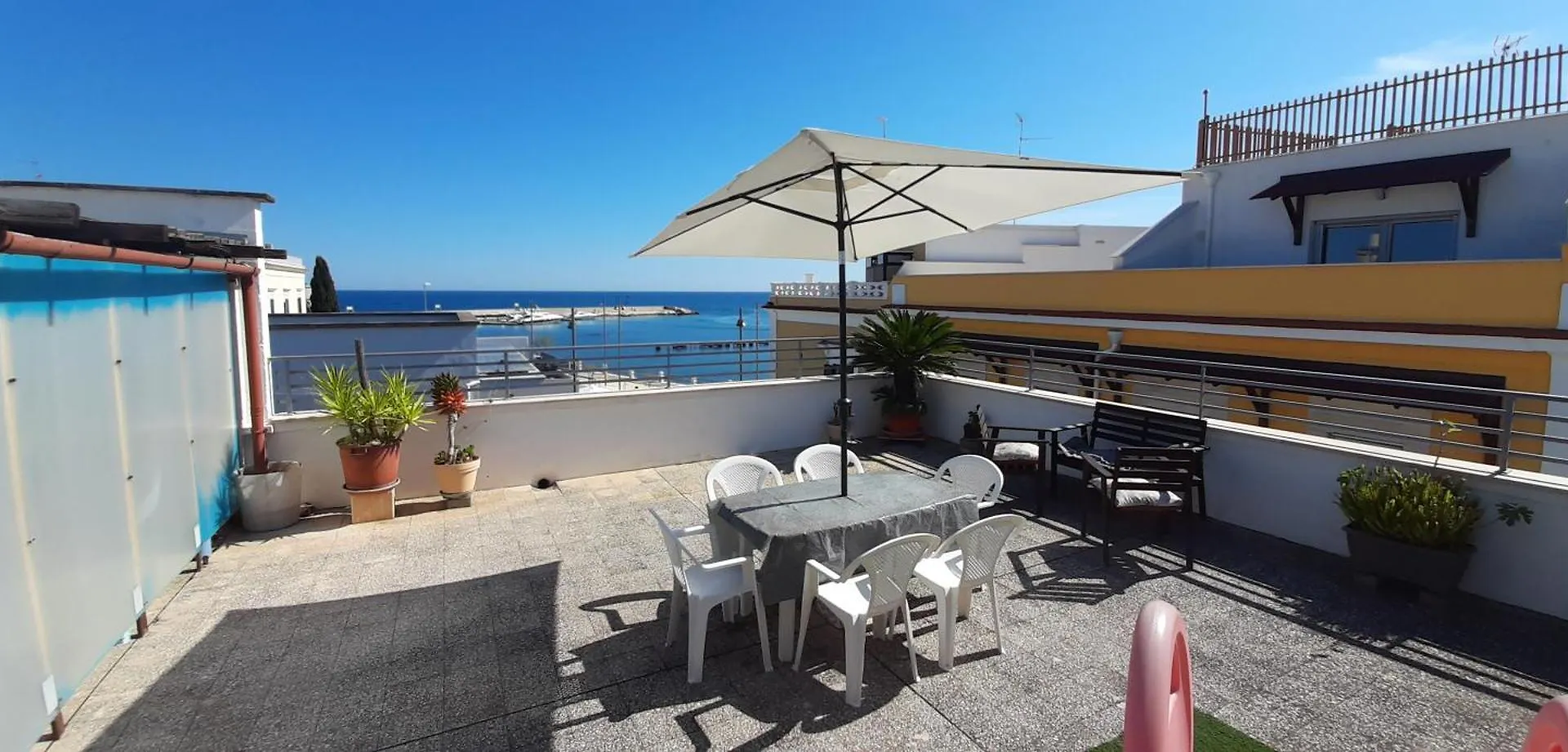 Eden House Apartment Bari Italy